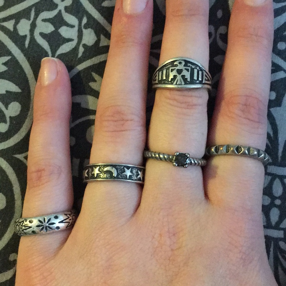 💜3 for $8💜 Ring bundle